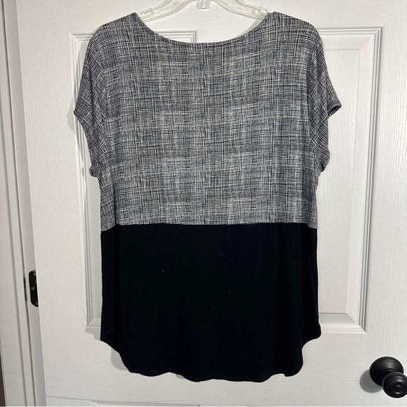 Alfani size L tunic top, b/w, colorblock, short sleeve, transitional, fall - Picture 7 of 7